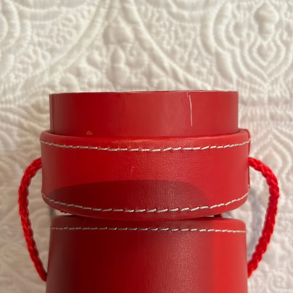 Pooch & Sweetheart red wine‎ bottle carrier